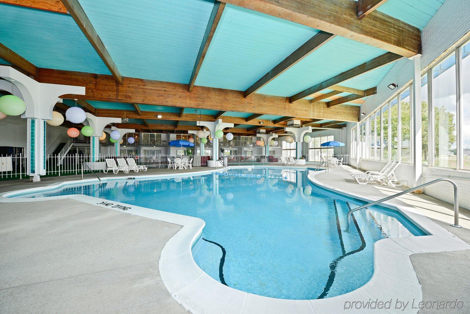 Howard Johnson By Wyndham Saint Joseph Benton Harbor Ανέσεις φωτογραφία