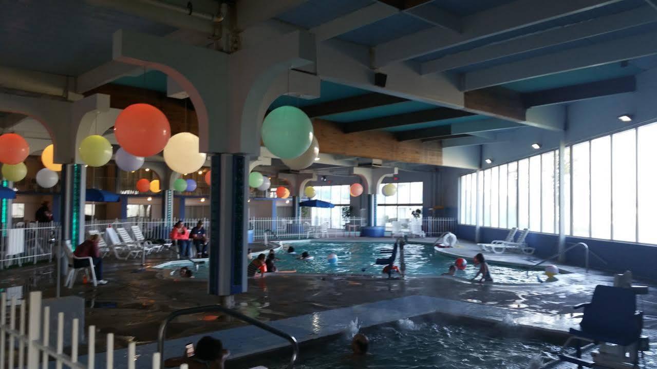 Howard Johnson By Wyndham Saint Joseph Benton Harbor Εξωτερικό φωτογραφία